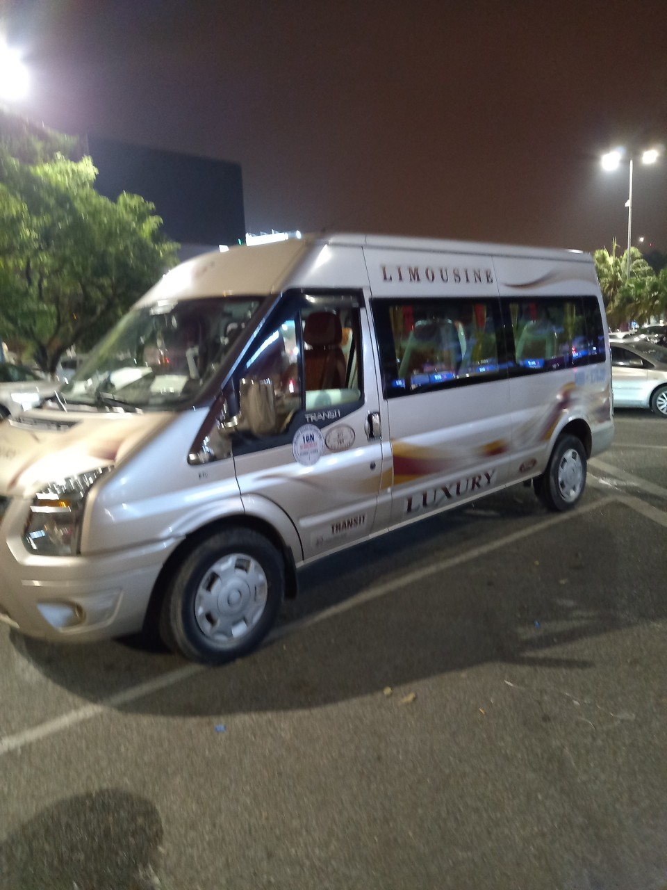 Dịch vụ thuê xe 16 chỗ